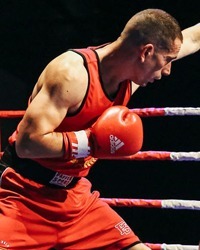 Our Team 17. November 2023 Bercem Kara ist Fitnesstrainer bei Arnold Boxfit