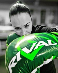 Our Team 17. November 2023 Nadine Schmuck ist Fitnesstrainerin bei Arnold Boxfit