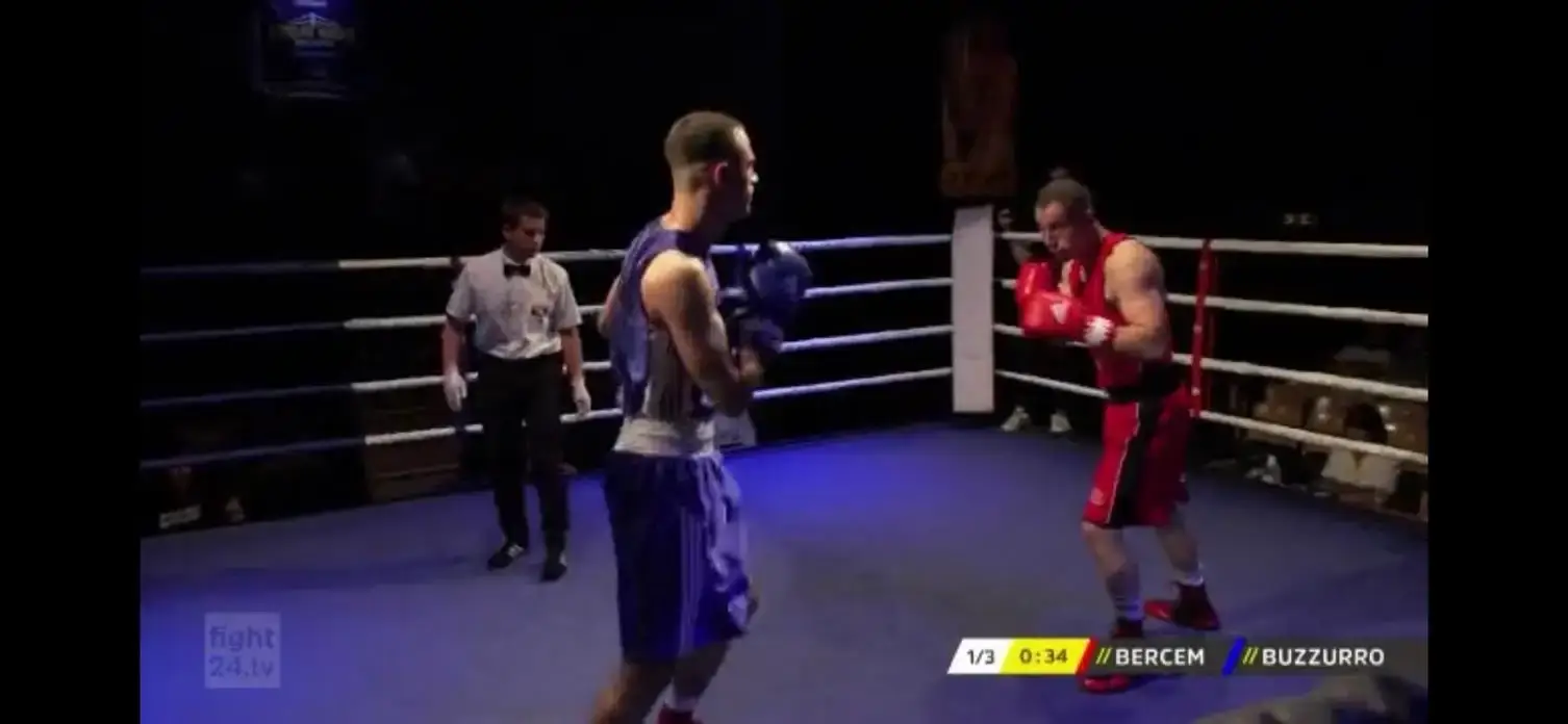 Bercem Kara Kampfszene Videoscreenshot vom Kampf gegen Alessandro Buzzurro